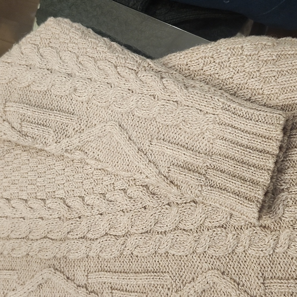 Inis Crafts Traditional Cable Knit Turtle Neck Fisherman Merino Wool Sweater L - Picture 5 of 9